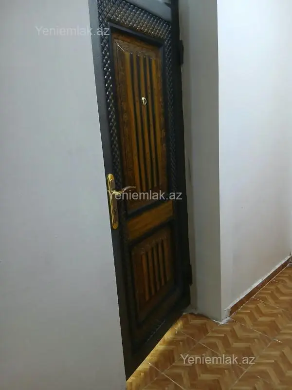 Satılır 1 otaqlı köhnə tikili 20 m²