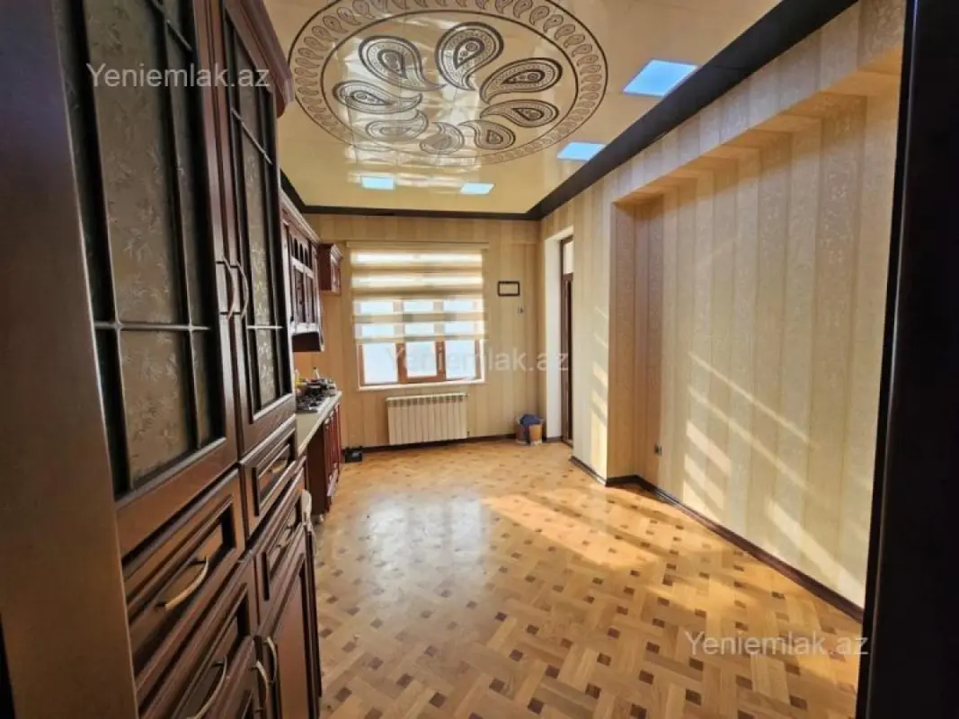 Satılır 3 otaqlı yeni tikili 127 m²