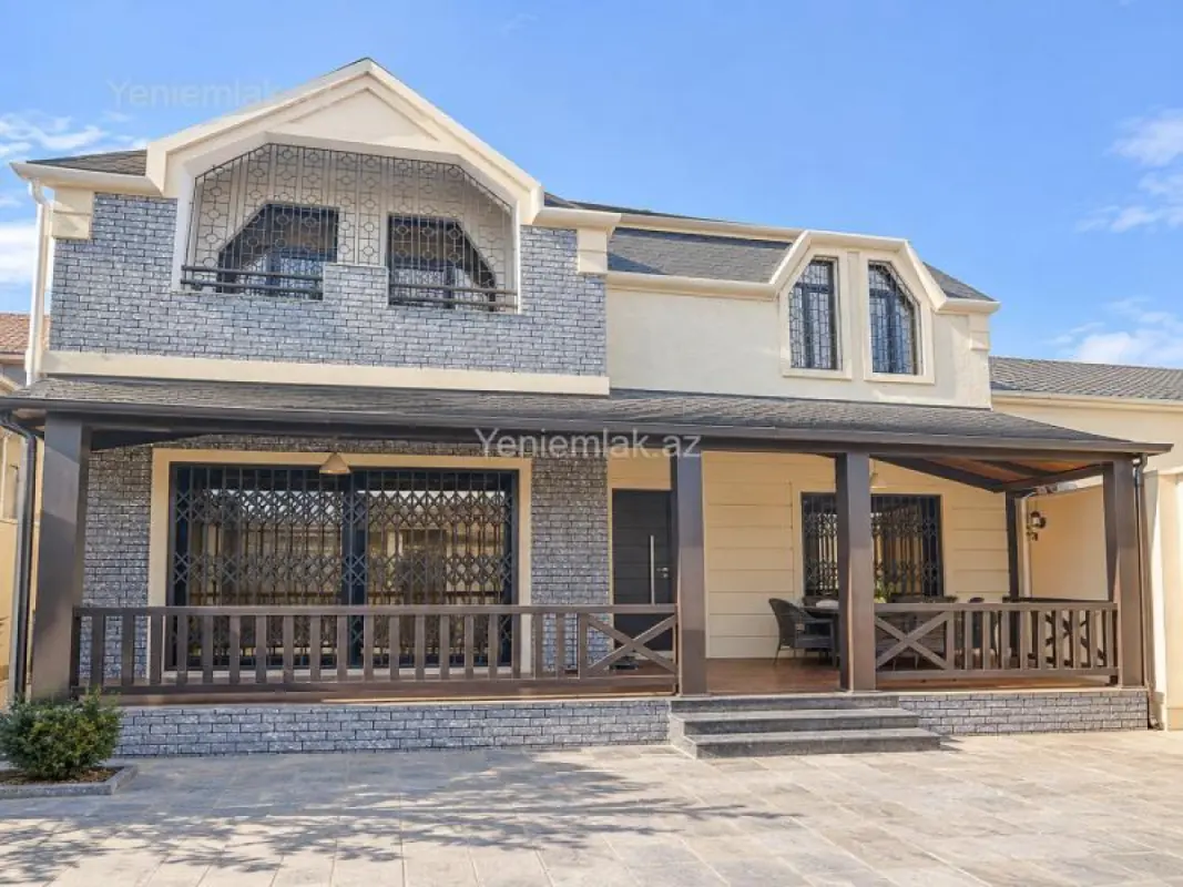 Satılır 8 otaqlı həyət evi 468 m²