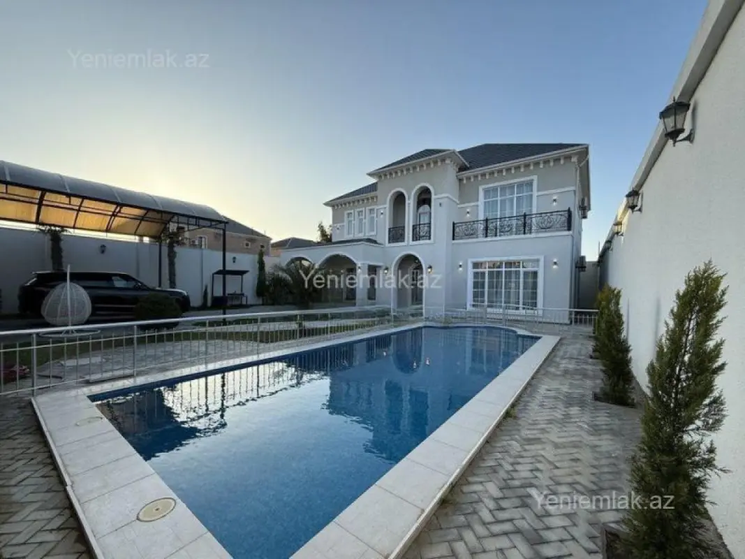 Satılır həyət evi 200 m²
