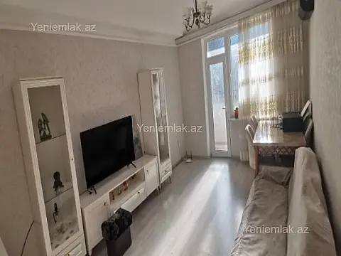 Satılır 3 otaqlı köhnə tikili 77 m² — Sumqayıt, 5-ci mikrorayon 3 otaq 77.00 m²