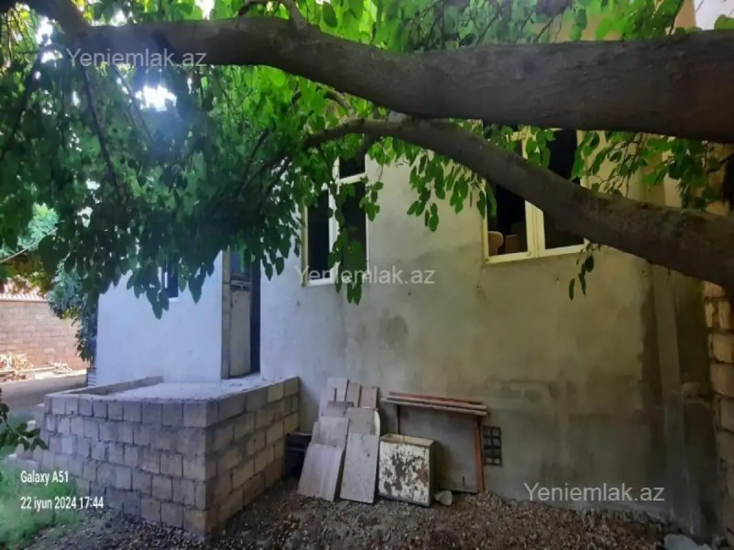 Satılır 3 otaqlı həyət evi 80 m²