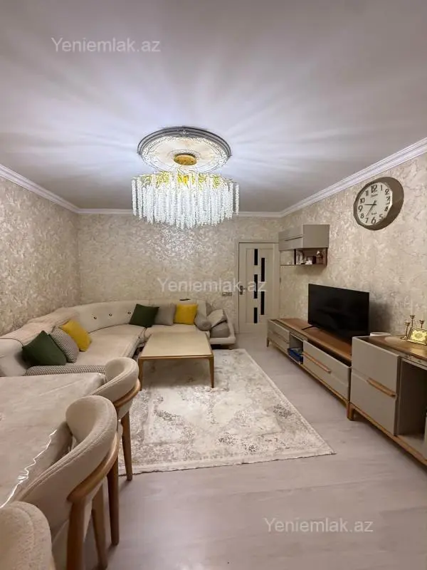 Satılır 3 otaqlı köhnə tikili 75 m²