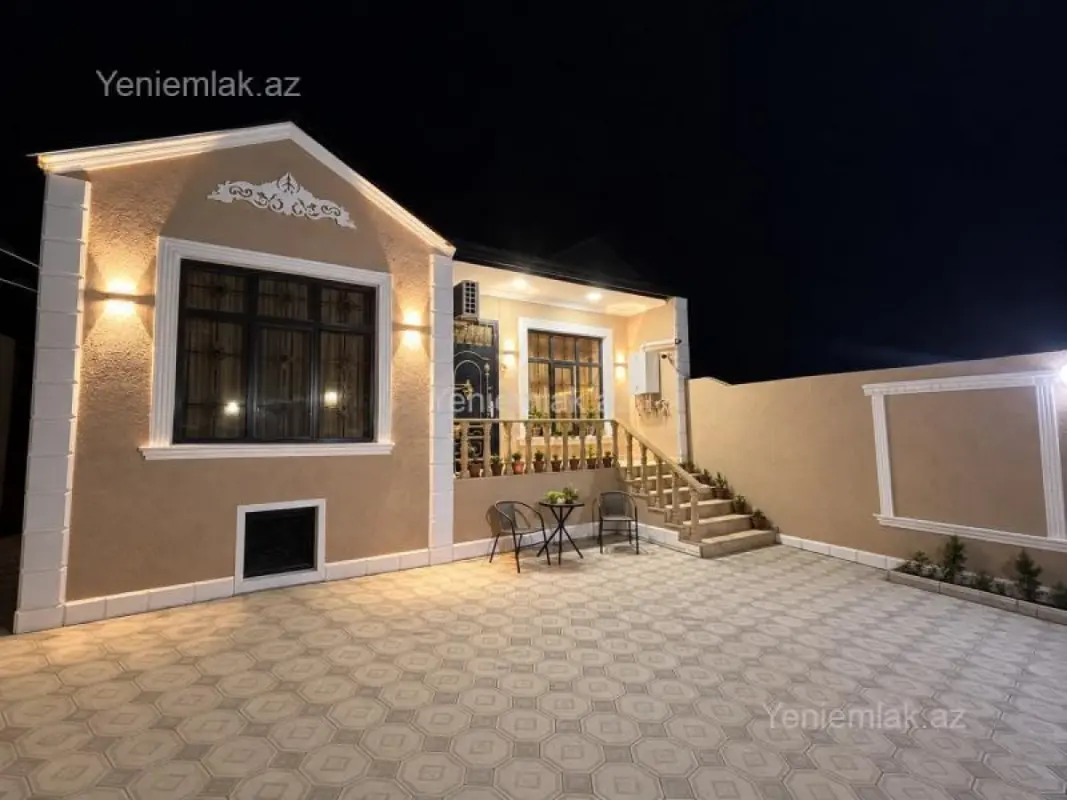 Satılır 4 otaqlı həyət evi 100 m²