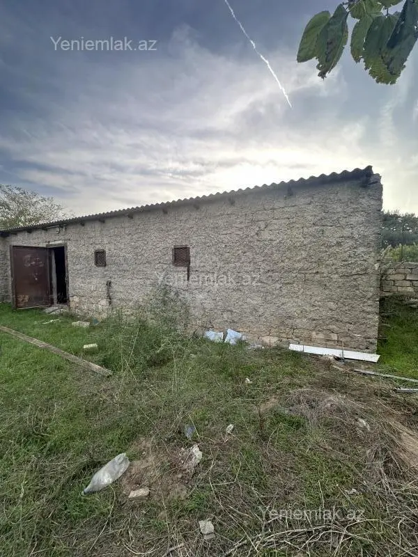 Satılır 2 otaqlı həyət evi 120 m²