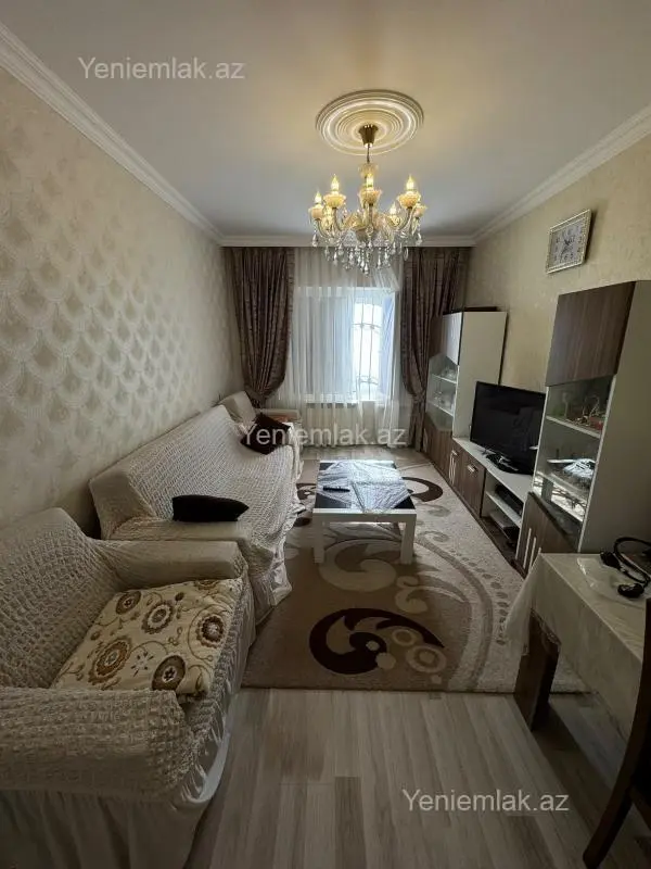 Satılır 2 otaqlı köhnə tikili 60 m²