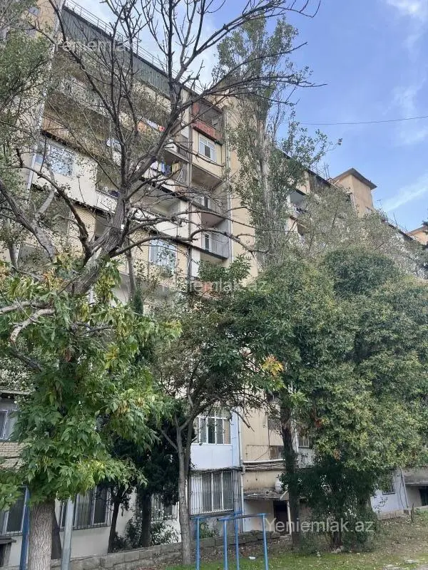 Satılır 2 otaqlı köhnə tikili 60 m²