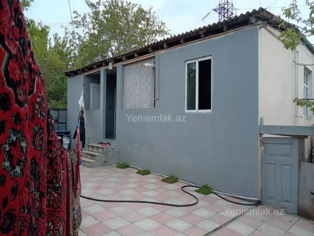 Satılır 4 otaqlı həyət evi 100 m²