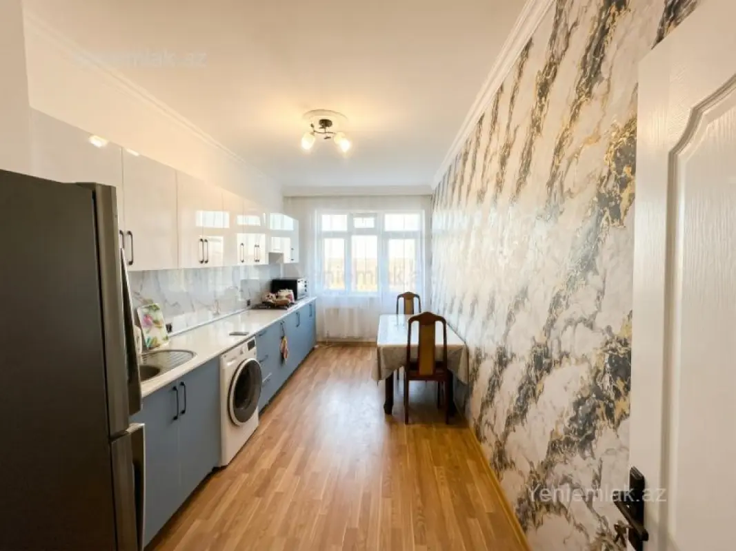 Satılır 2 otaqlı yeni tikili 90 m²