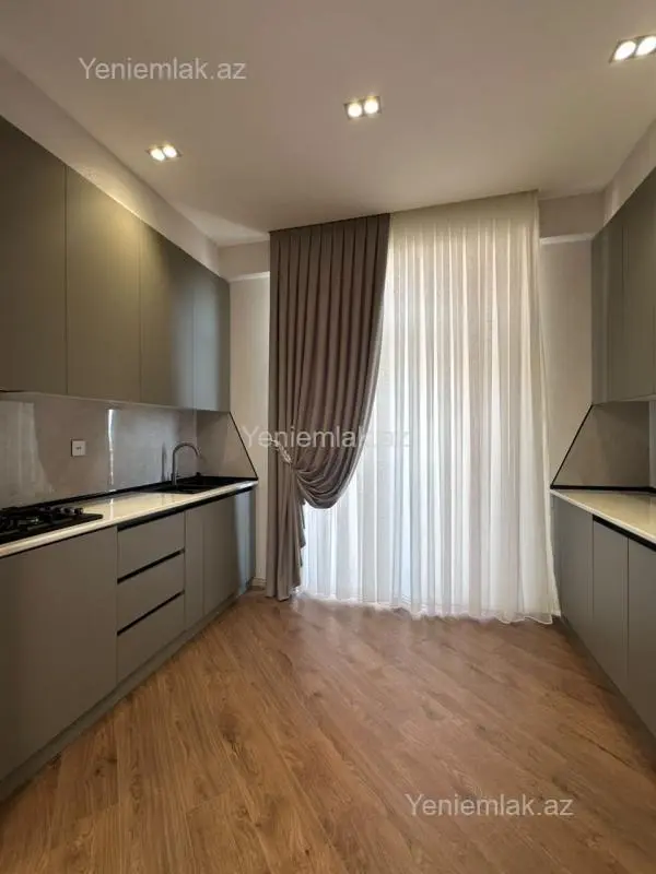 Satılır 2 otaqlı yeni tikili 68 m²