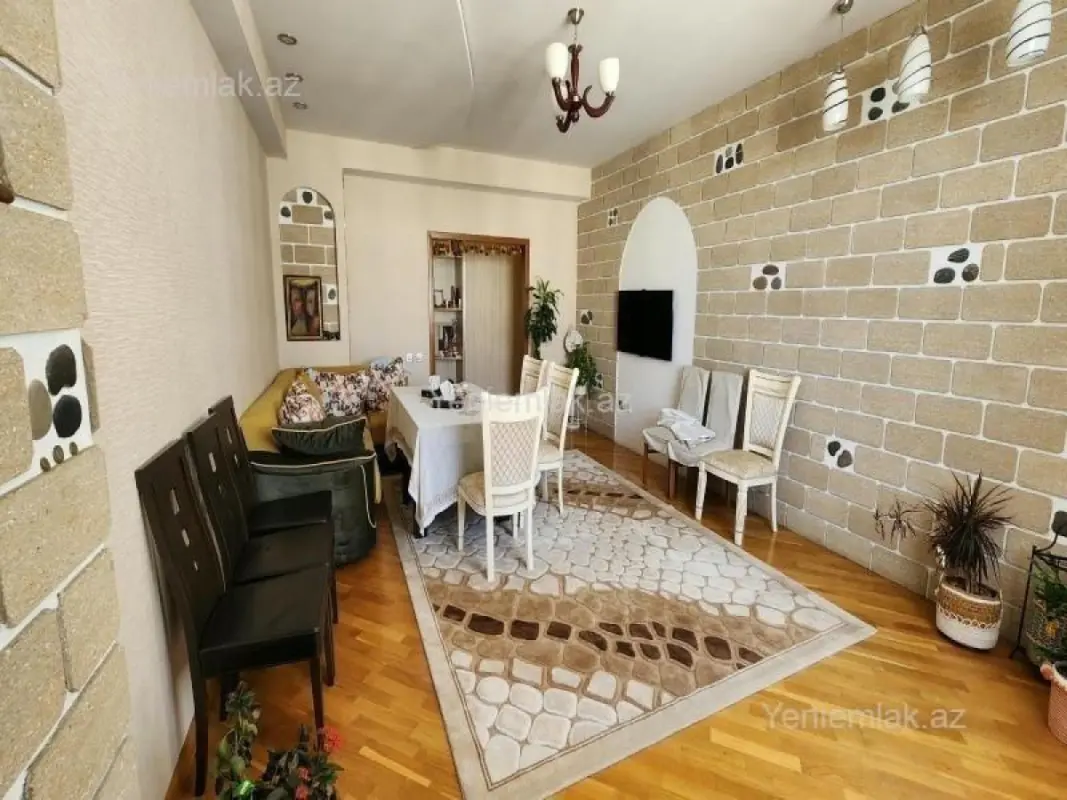 Satılır 2 otaqlı yeni tikili 90 m²