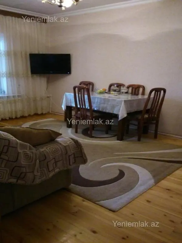 Satılır 3 otaqlı köhnə tikili 60 m²