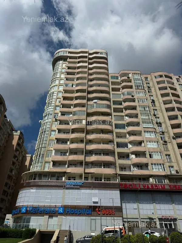 Satılır 3 otaqlı yeni tikili 150 m²