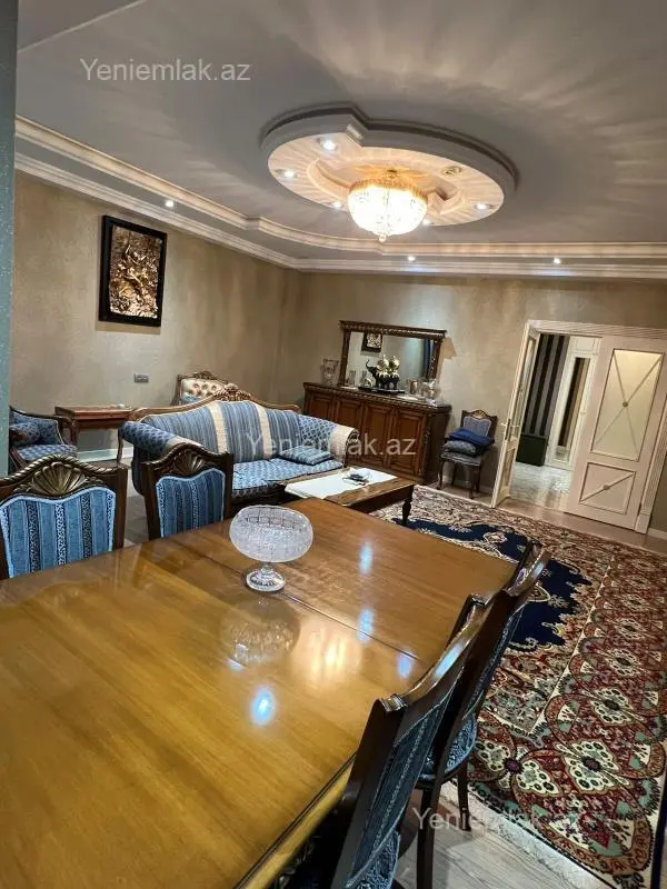 Satılır 4 otaqlı yeni tikili 170 m²