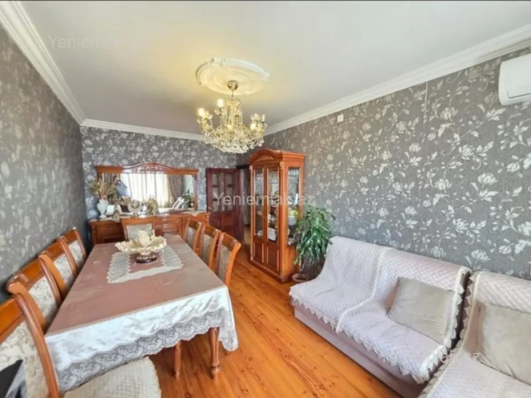 Satılır 3 otaqlı köhnə tikili 80 m²