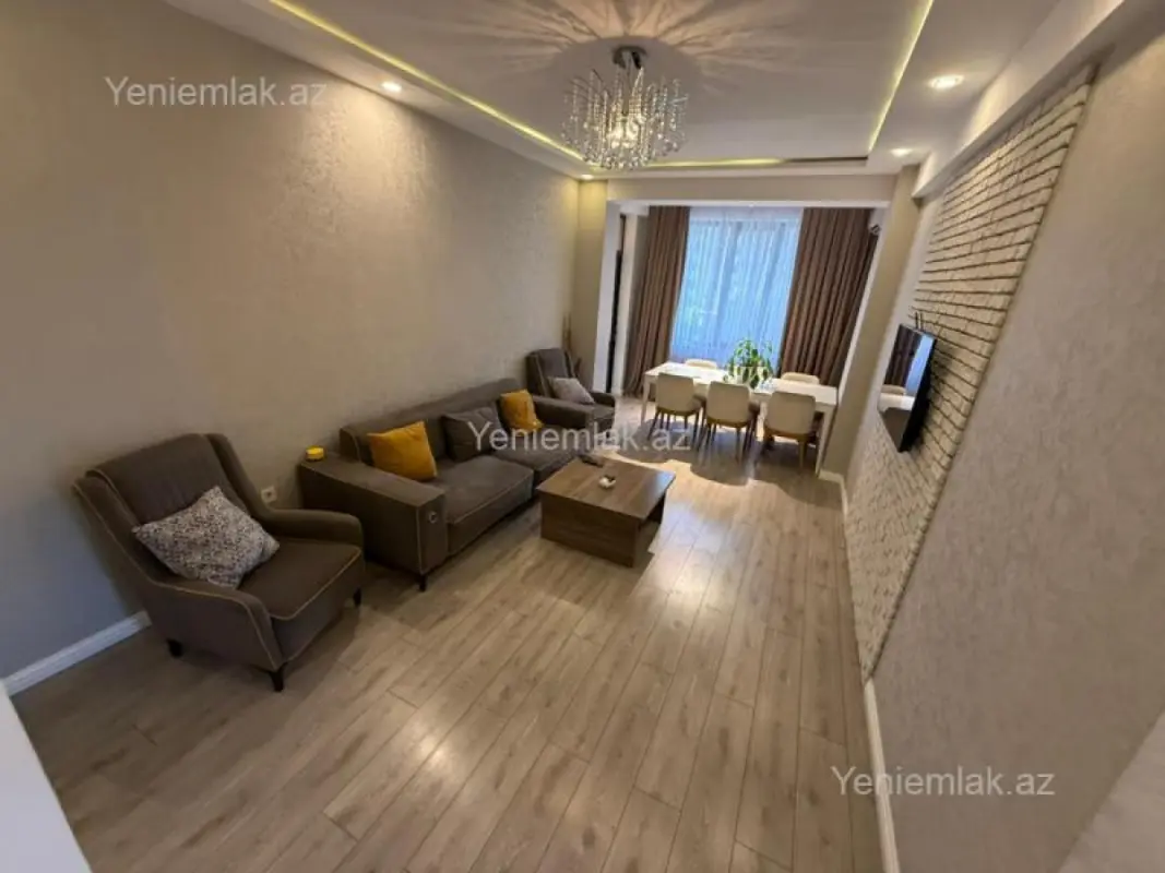 Satılır 3 otaqlı yeni tikili 130 m²