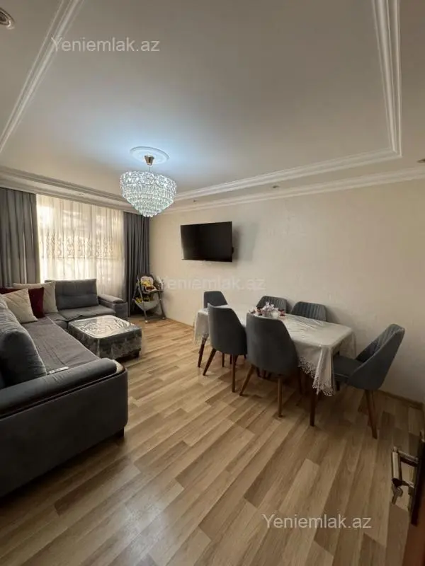 Satılır 3 otaqlı köhnə tikili 72 m²