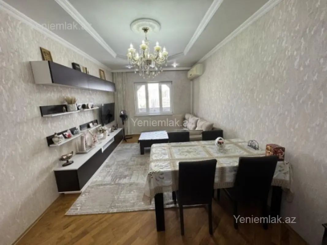 Satılır 3 otaqlı köhnə tikili 80 m²