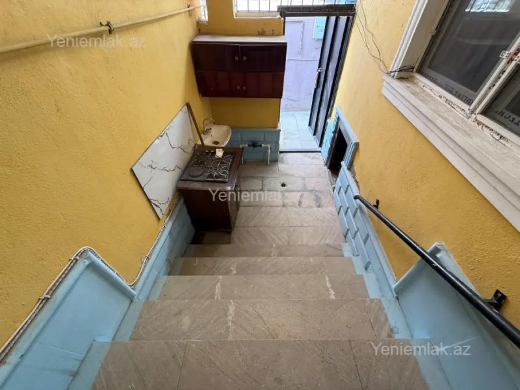 Satılır 2 otaqlı həyət evi 65 m²