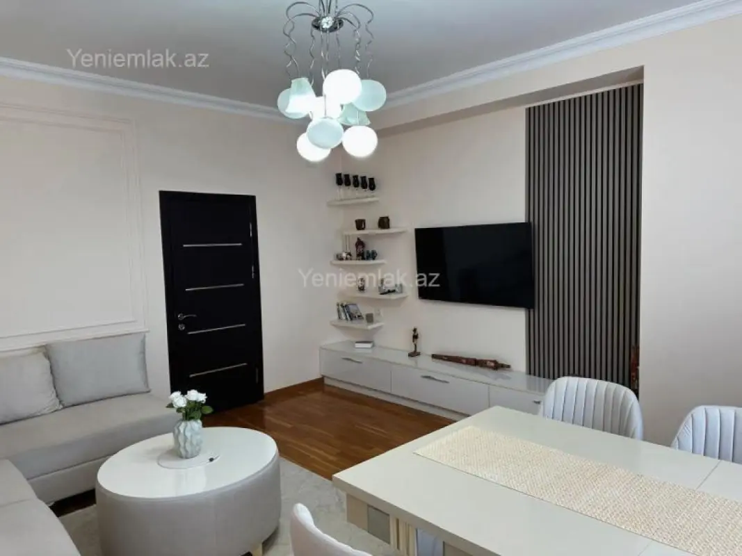 Satılır 3 otaqlı yeni tikili 85 m²