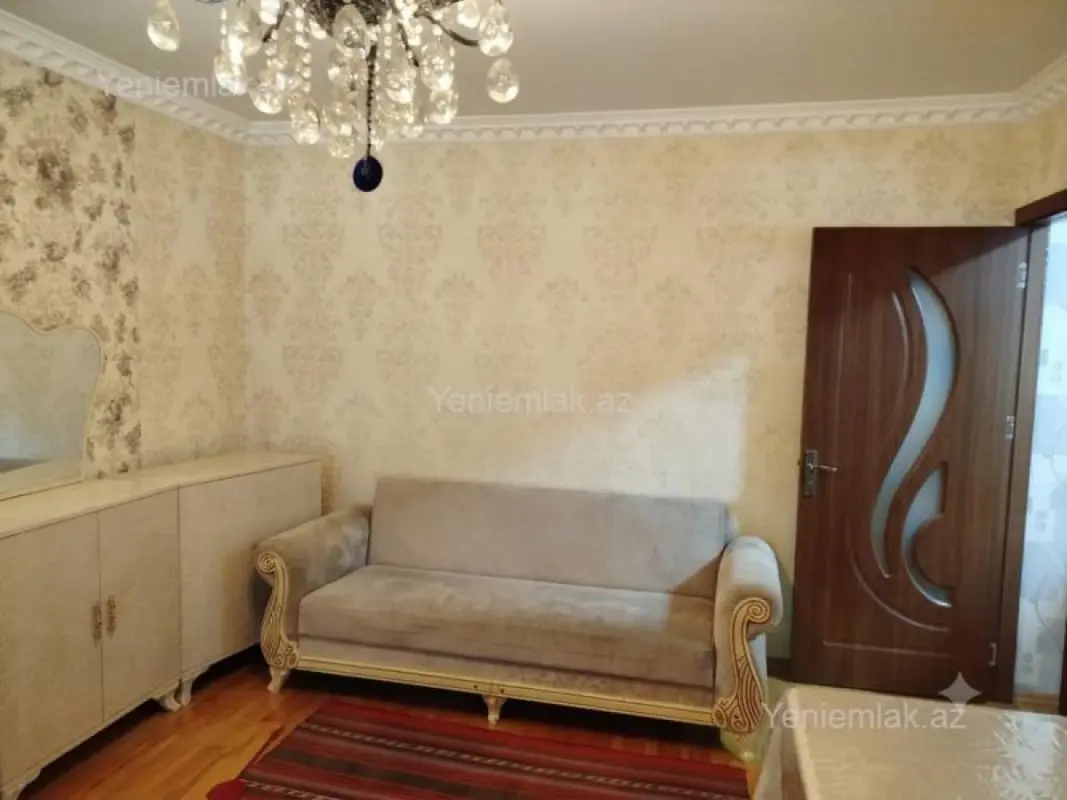 Satılır 2 otaqlı köhnə tikili 56 m²