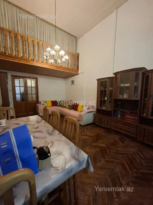 Satılır 3 otaqlı köhnə tikili 60 m²