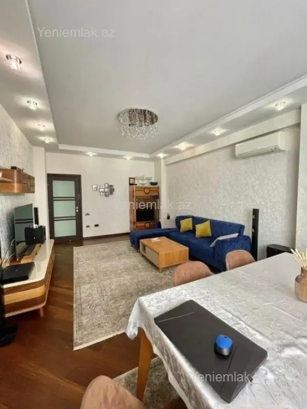 Satılır 3 otaqlı yeni tikili 125 m²
