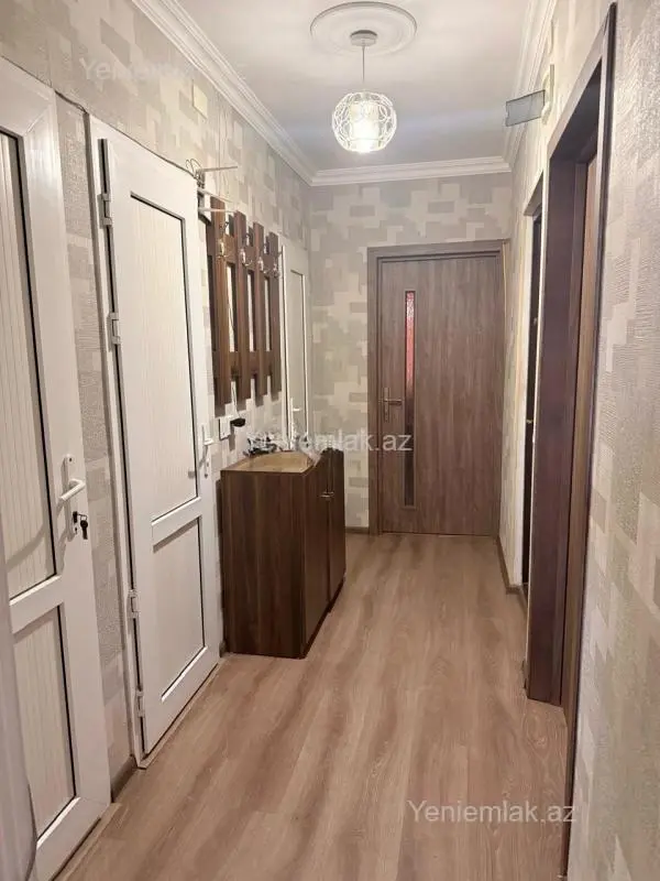 Satılır 3 otaqlı köhnə tikili 70 m²