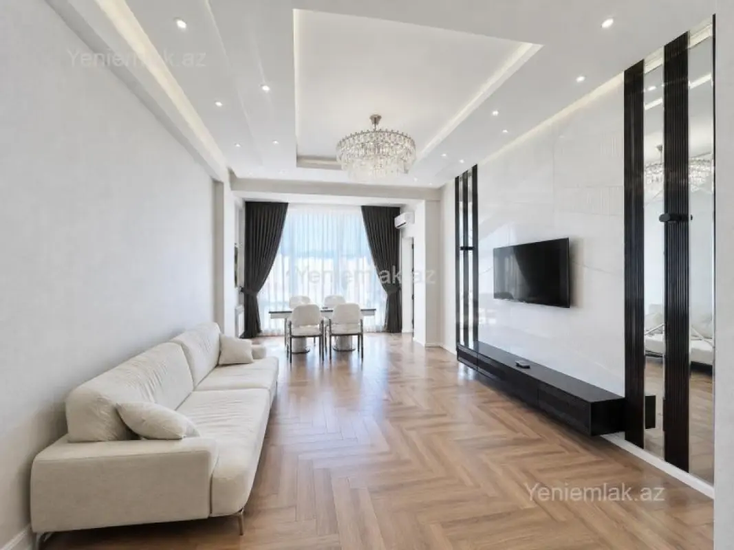 Satılır 2 otaqlı yeni tikili 63 m²