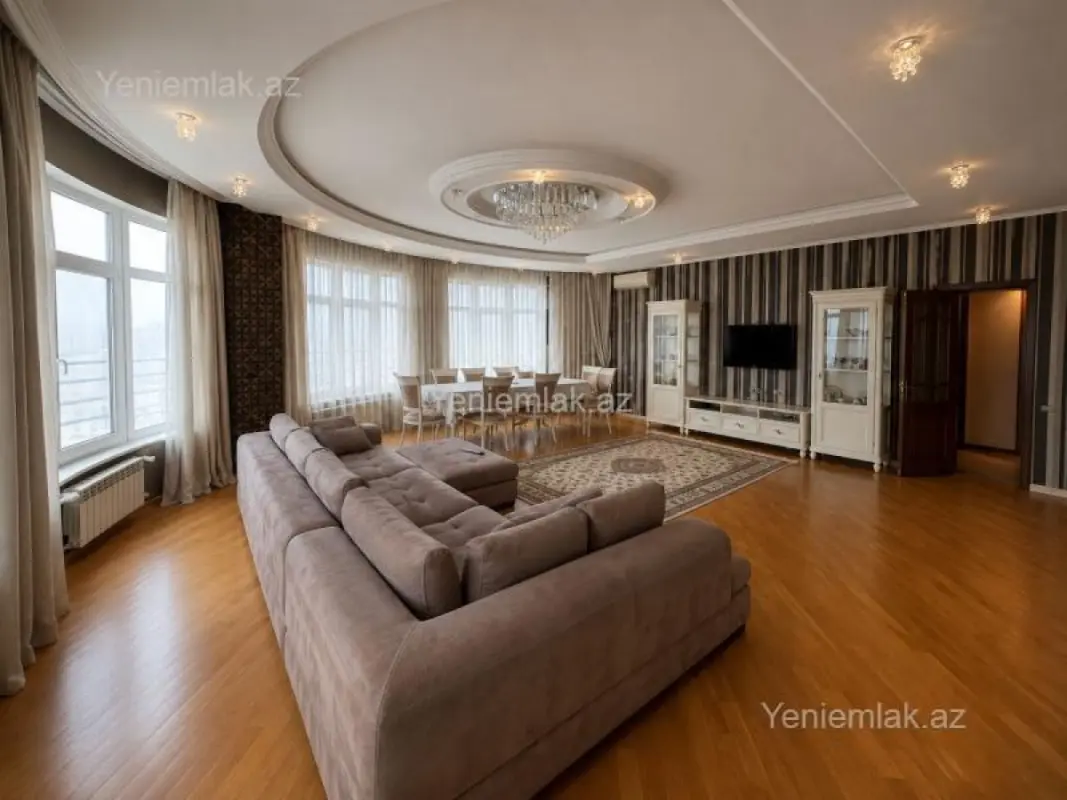 Satılır 3 otaqlı yeni tikili 162 m²