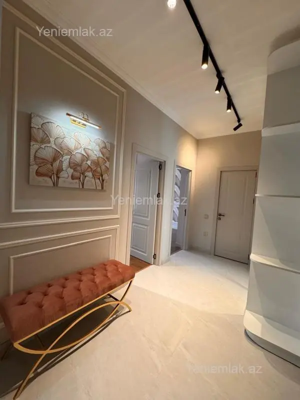 Satılır 2 otaqlı yeni tikili 75 m²