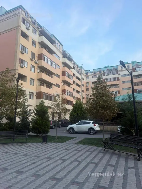 Satılır 3 otaqlı yeni tikili 100 m²