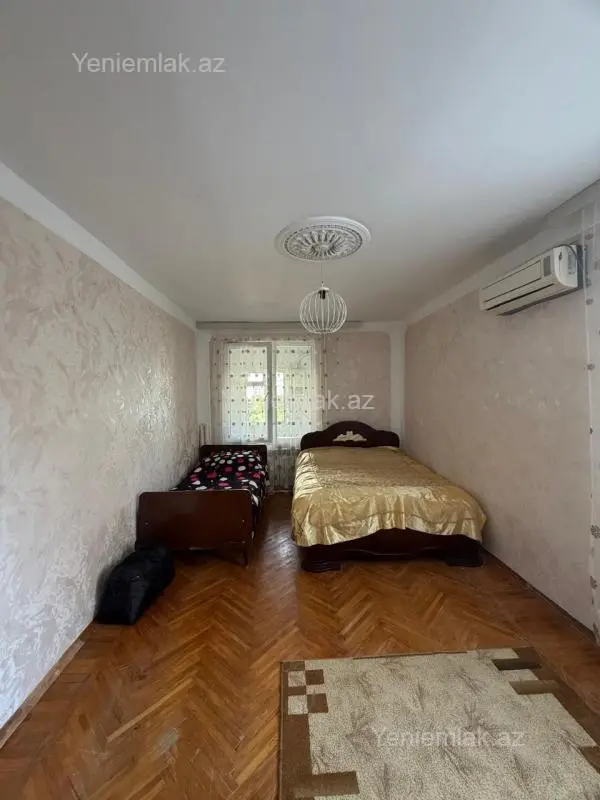 Satılır 2 otaqlı köhnə tikili 45 m²