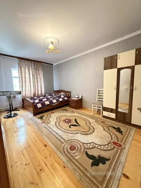 Satılır 1 otaqlı köhnə tikili 45 m²