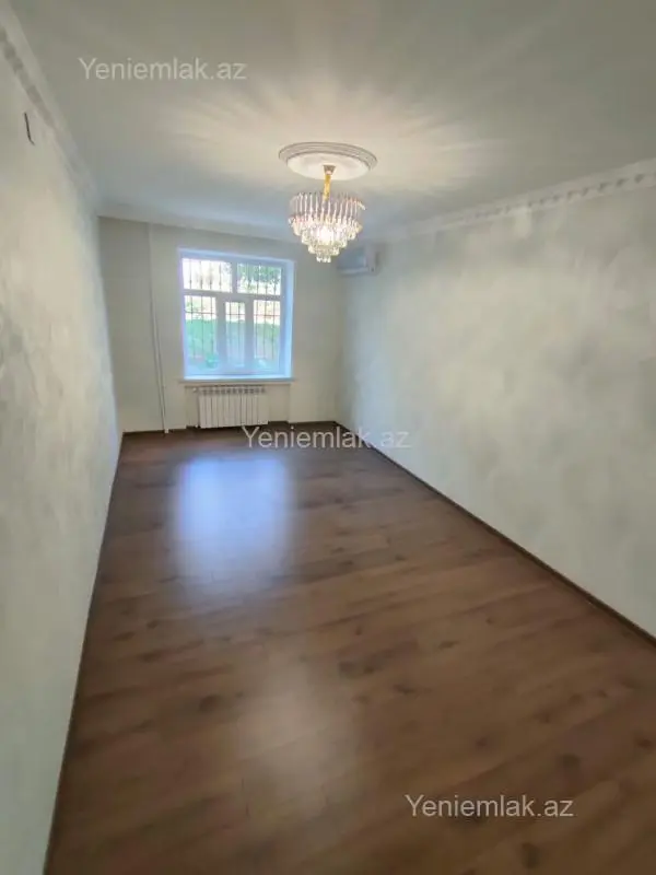 Satılır 2 otaqlı köhnə tikili 60 m²