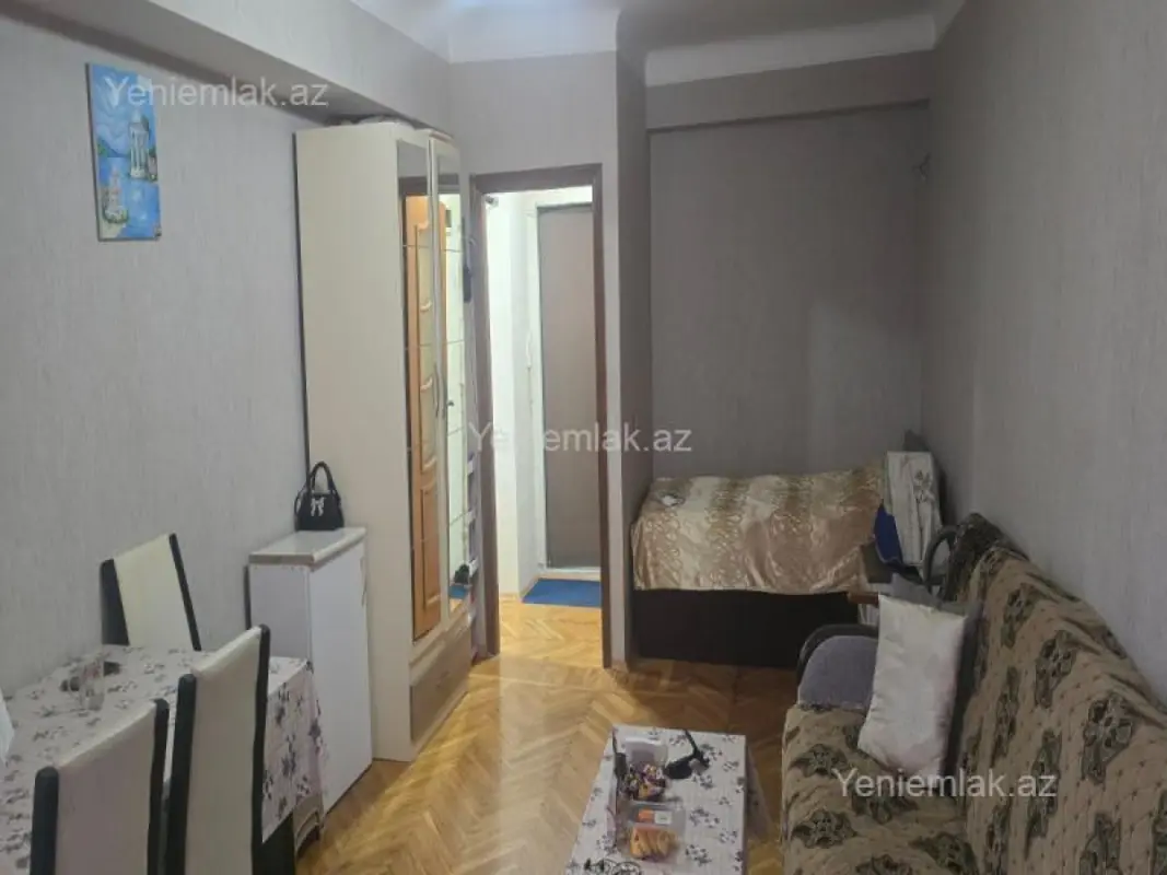 Satılır 2 otaqlı köhnə tikili 35 m²
