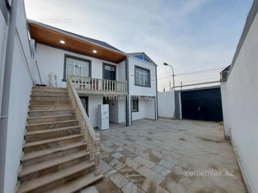 Satılır 6 otaqlı həyət evi 168 m²