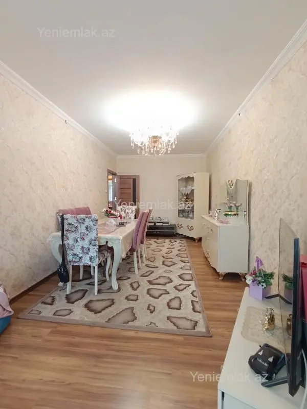 Satılır 3 otaqlı köhnə tikili 88 m²
