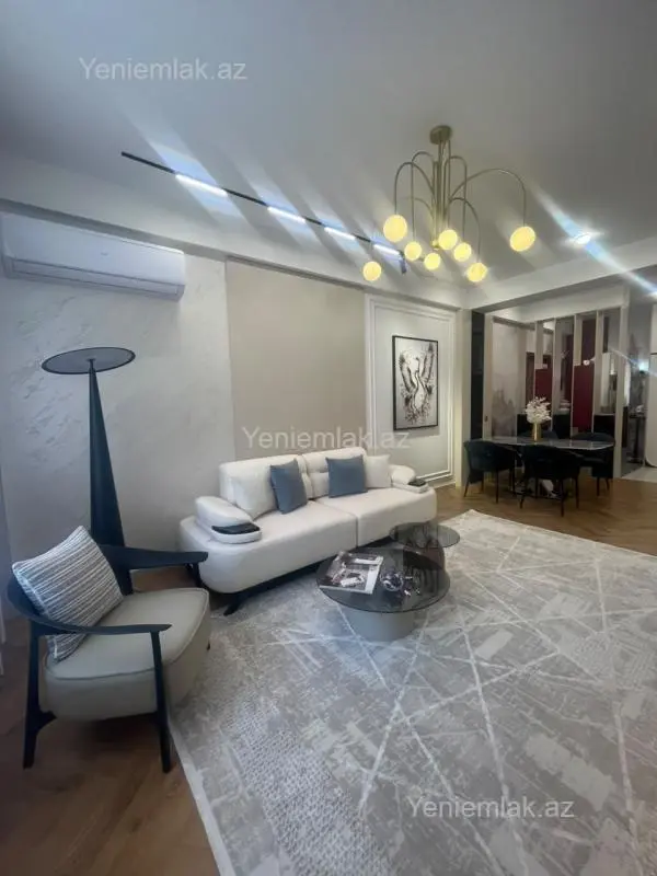 Satılır 3 otaqlı yeni tikili 90 m²