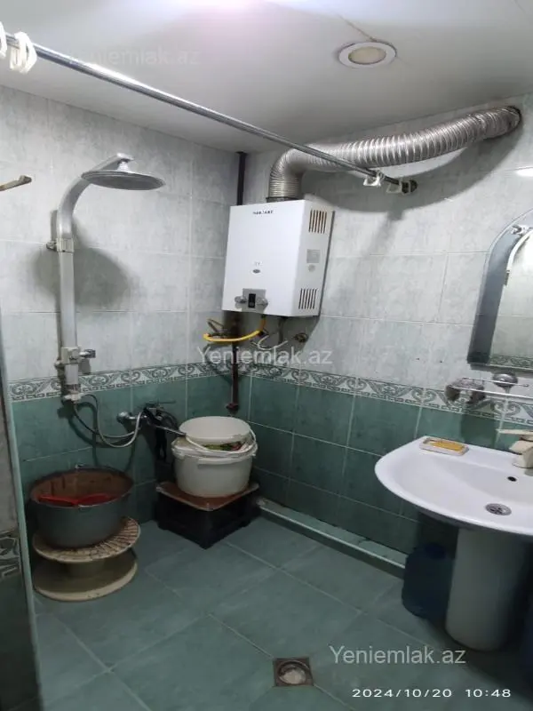 Satılır 4 otaqlı köhnə tikili 96 m²