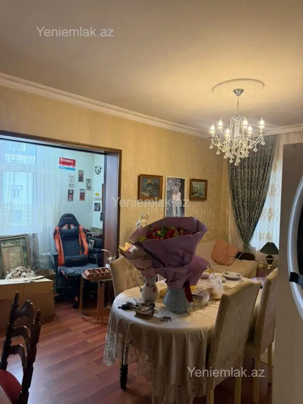 Satılır 2 otaqlı köhnə tikili 45 m²