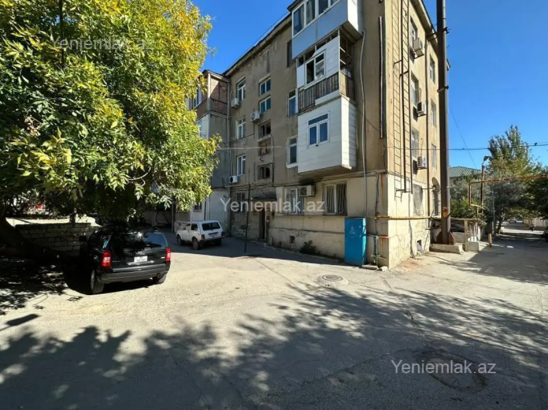 Satılır 3 otaqlı köhnə tikili 72 m²