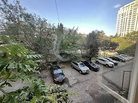 Satılır 2 otaqlı köhnə tikili 80 m² — Bakı, Yasamal 2 otaq 80.00 m²
