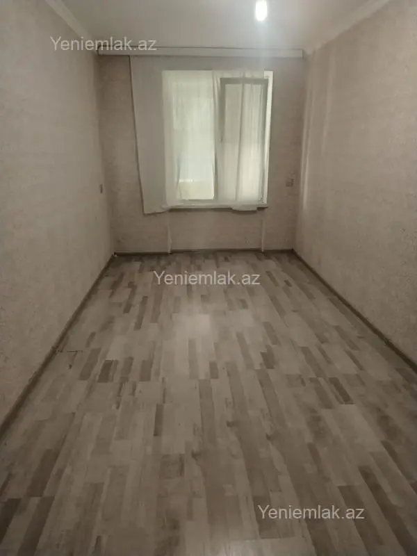 Satılır 3 otaqlı köhnə tikili 85 m²