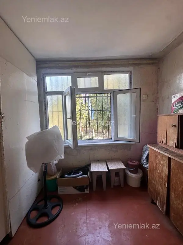 Satılır 2 otaqlı köhnə tikili 46 m²