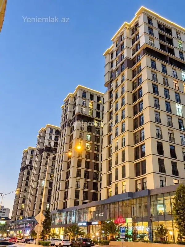 Satılır 4 otaqlı yeni tikili 127 m²