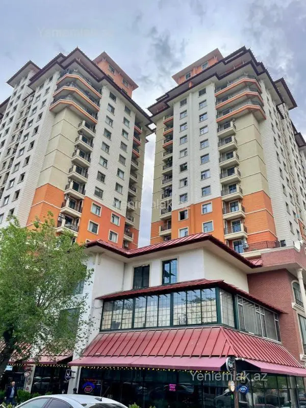 Satılır 2 otaqlı yeni tikili 103 m²