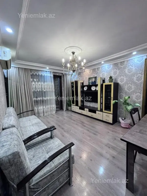 Satılır 3 otaqlı köhnə tikili 70 m²