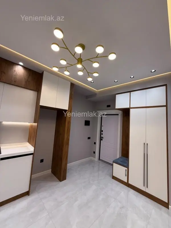 Satılır 3 otaqlı yeni tikili 73 m²