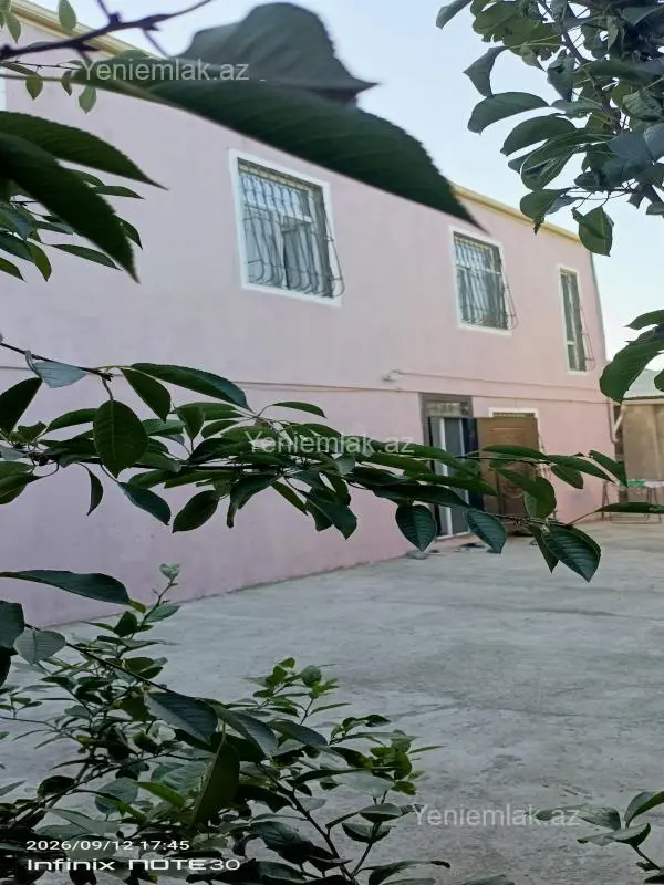 Satılır 7 otaqlı həyət evi 240 m²